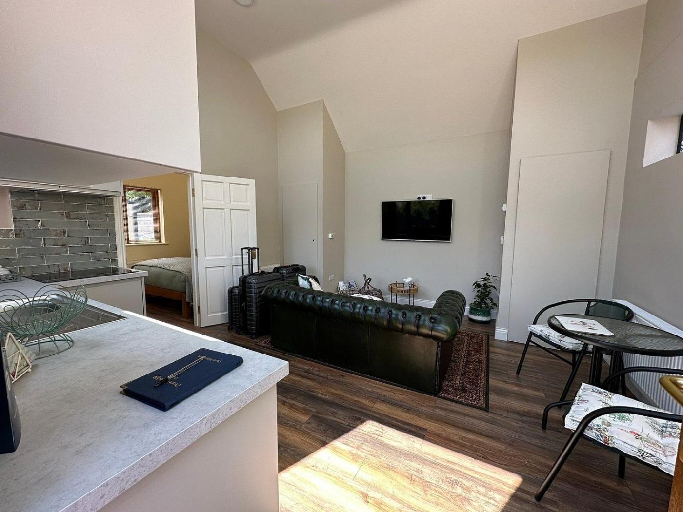 Oranhill Lodge Guesthouse Oranmore Exteriör bild
